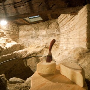 Formaggio di Fossa Ambra di Talamello